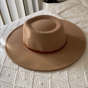 Camel fedora